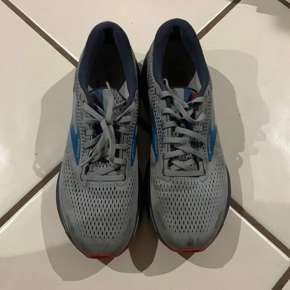 Brooks running shoes (Ghost 14)
